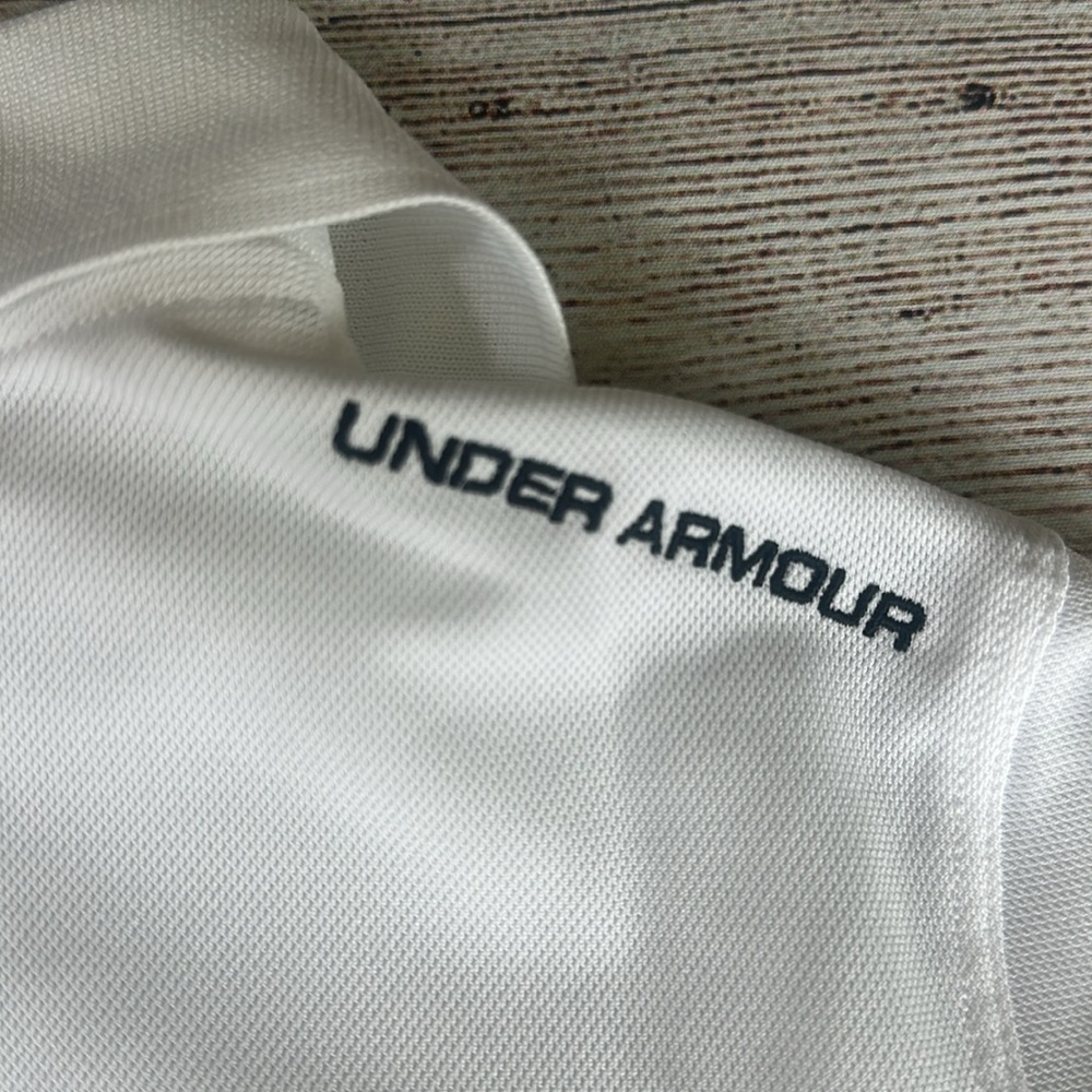 Under Armour UA Boys Youth Kids White Heat Gear Polo Golf Shirt Size S Small EUC - Picture 5 of 5
